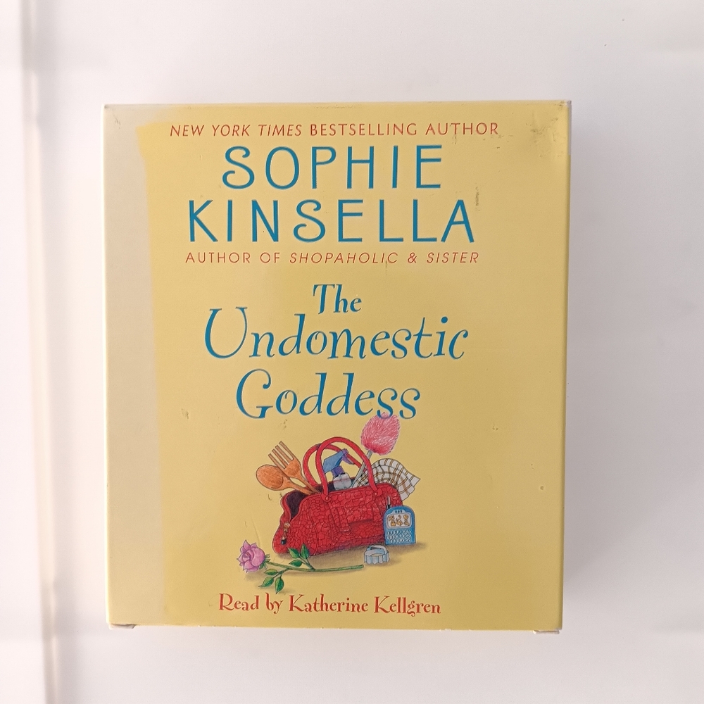 Sophie Kinsella The Undomestic Goddess Audio Book Boxed CD Rom 6.5 Hours 5 Discs